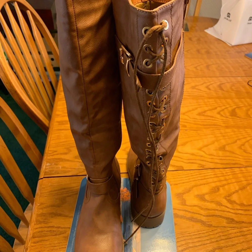 Top Moda Gliding Back Lace-Up Riding Boot - Picture 2 of 8